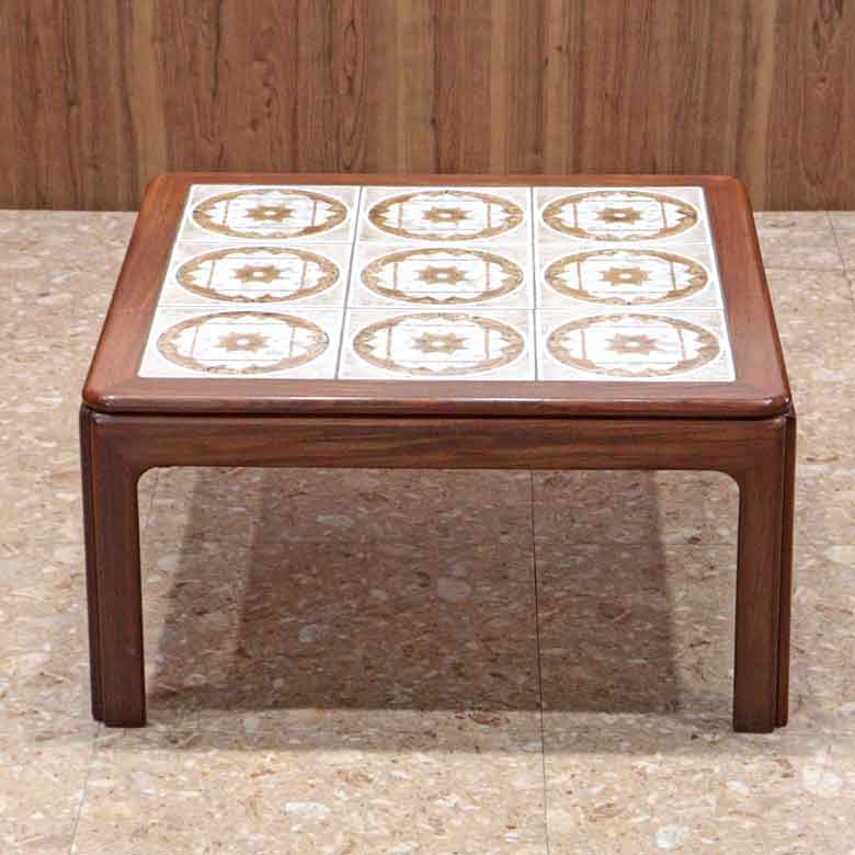 タイルトップテーブル G-PLAN ヴィンテージ イギリス 木製 レトロ タイルトップテーブル G-PLAN ヴィンテージ イギリス 木製 – 輸入家具