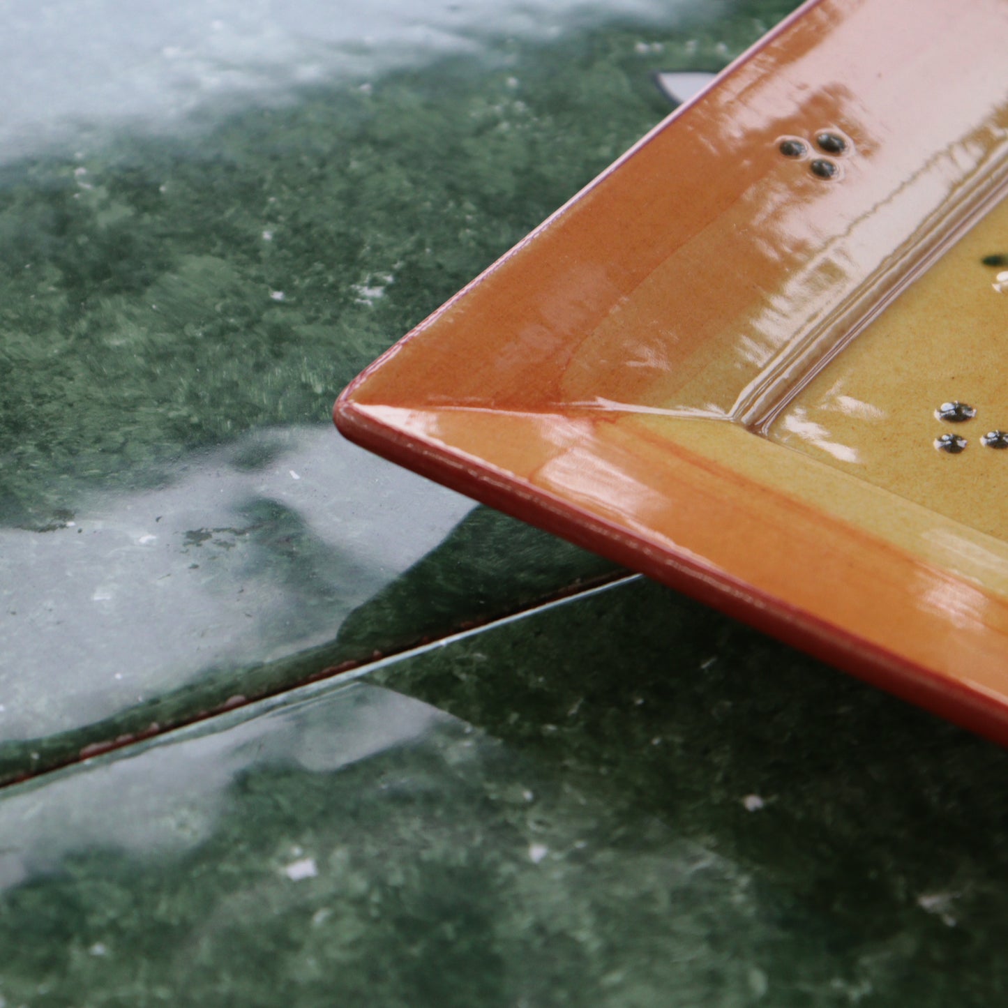 ポルトガル製 角型プレートM 20cmストロベリー 陶器 ベリー柄