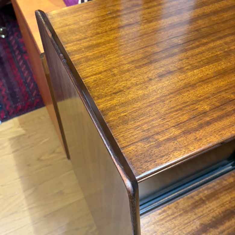 ショートサイドボード ヴィンテージ イギリス G-plan Tola&black librenza