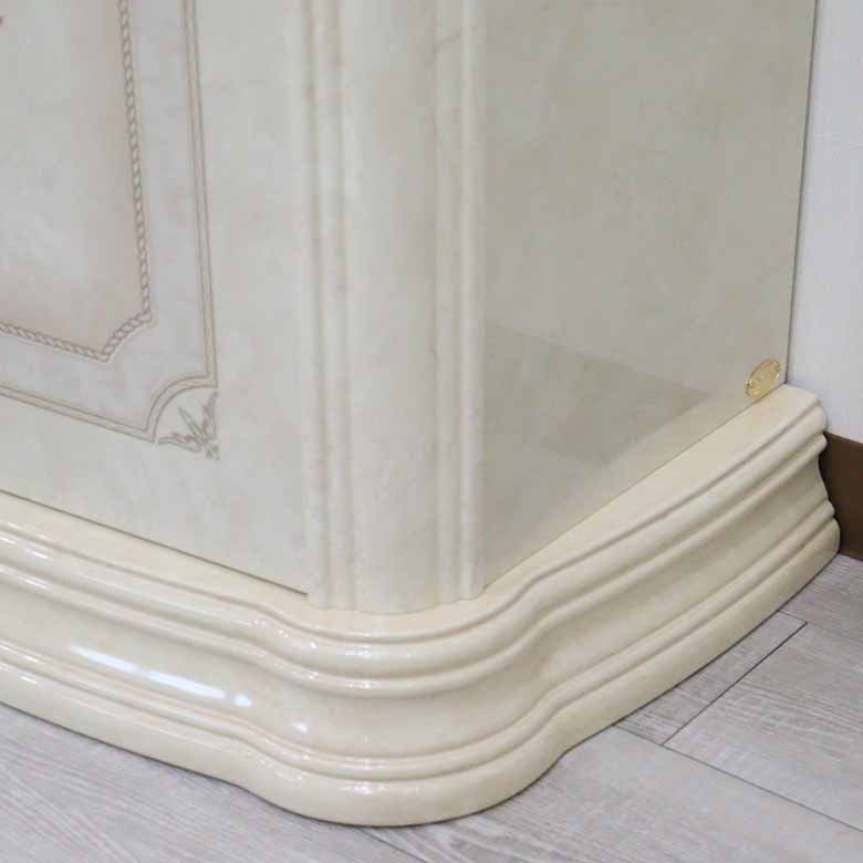 サルタレッリ アマルフィ 3ドアサイドボード アイボリー ローキャビネット