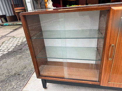 ＜入荷前先行予約＞ ガラスキャビネット Turnidge of London  キャビネット チーク ヴィンテージ ミッドセンチュリー
