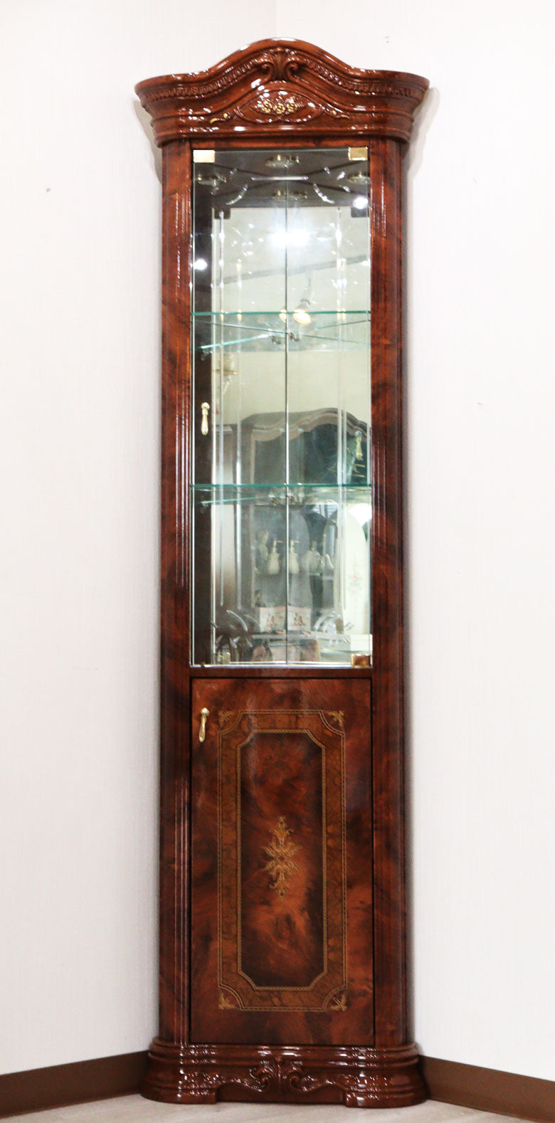 サルタレッリ アマルフィ コーナーキャビネット ウォールナット ショーケース