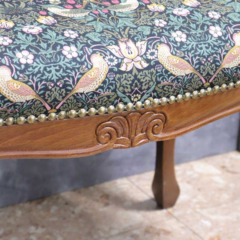 肘付きスツール いちご泥棒 グリーン 木製 ベンチ 猫脚 イタリア 完成品 ブラウン いちご泥棒 ベスト・オブ・モリス