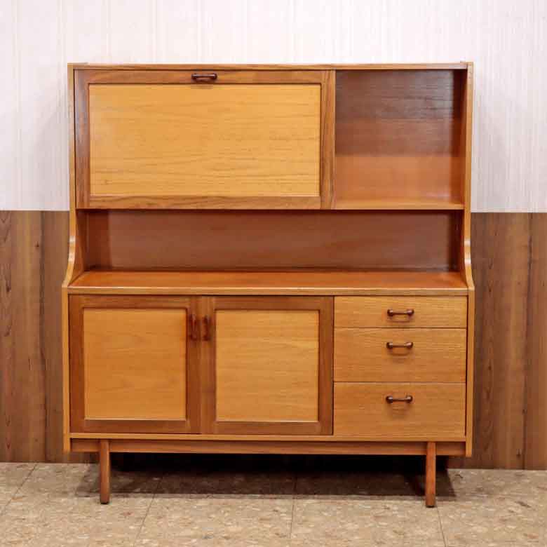 イギリス ヴィンテージ チーク材 ライティングビューロー付き キャビネット サイドボード