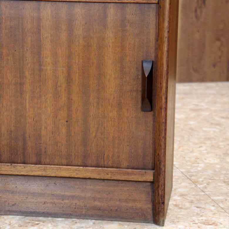 ガラスキャビネット ブックケース ヴィンテージ イギリス GIBBS