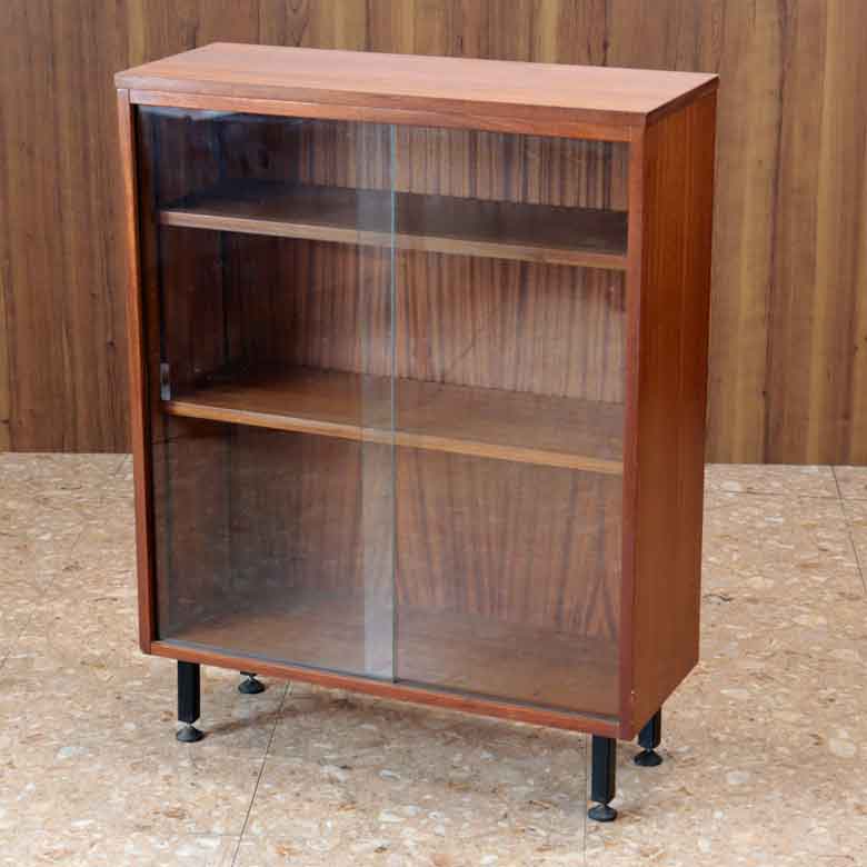 ガラスキャビネット ヴィンテージ イギリス ブックケース メタルレッグ