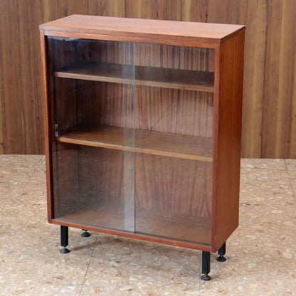 ガラスキャビネット ヴィンテージ イギリス ブックケース メタルレッグ