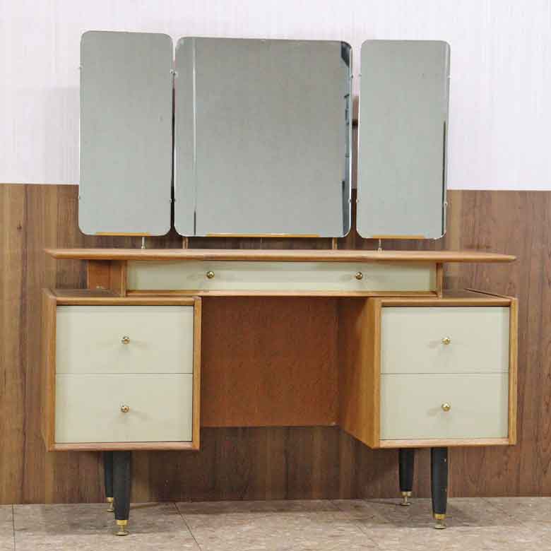 ドレッサー ジープラン Light Oak & Chinese White G-PLAN オーク ヴィンテージ ミッドセンチュリー