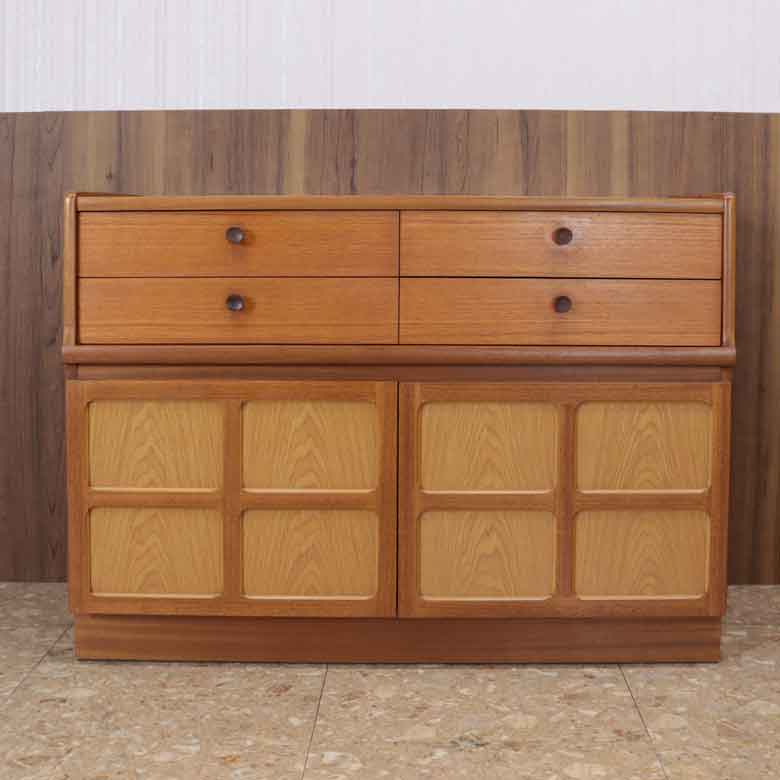 ローキャビネット ネイサン サイドボード イギリス チーク 完成品 NATHAN Parker Knoll