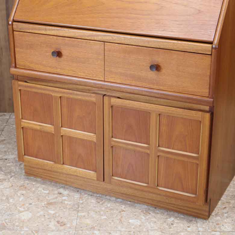 ビューロー ネイサン ライティング イギリス チーク 完成品 NATHAN Parker Knoll 扉タイプ