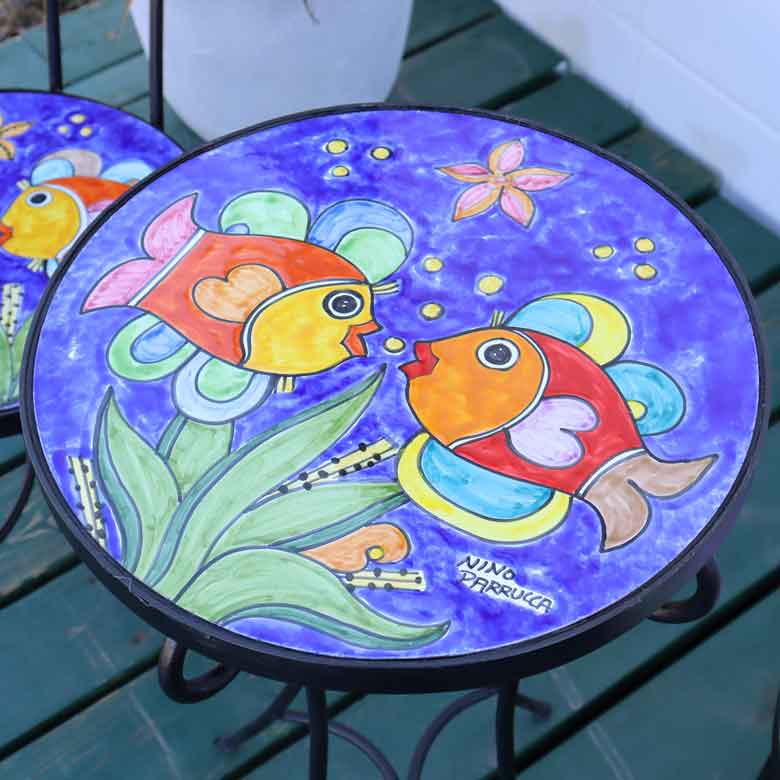 イタリア製 NINO PARRUCCA 39cm ガーデンテーブルセット 海の魚 テーブル1台・チェア2脚  シチリア陶器