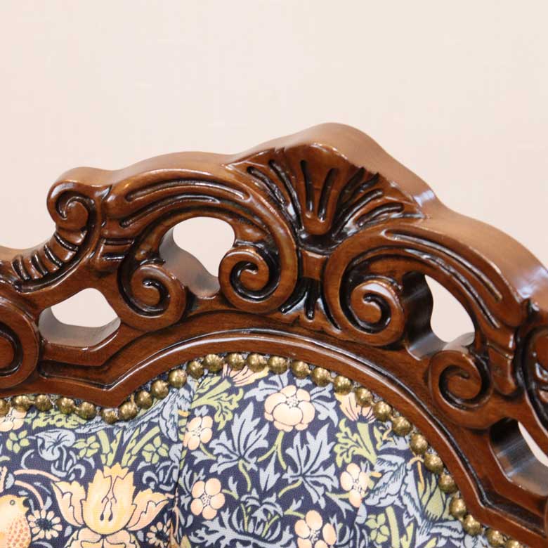 イタリア アーム付きダイニングチェア 木製 いちご泥棒 猫脚