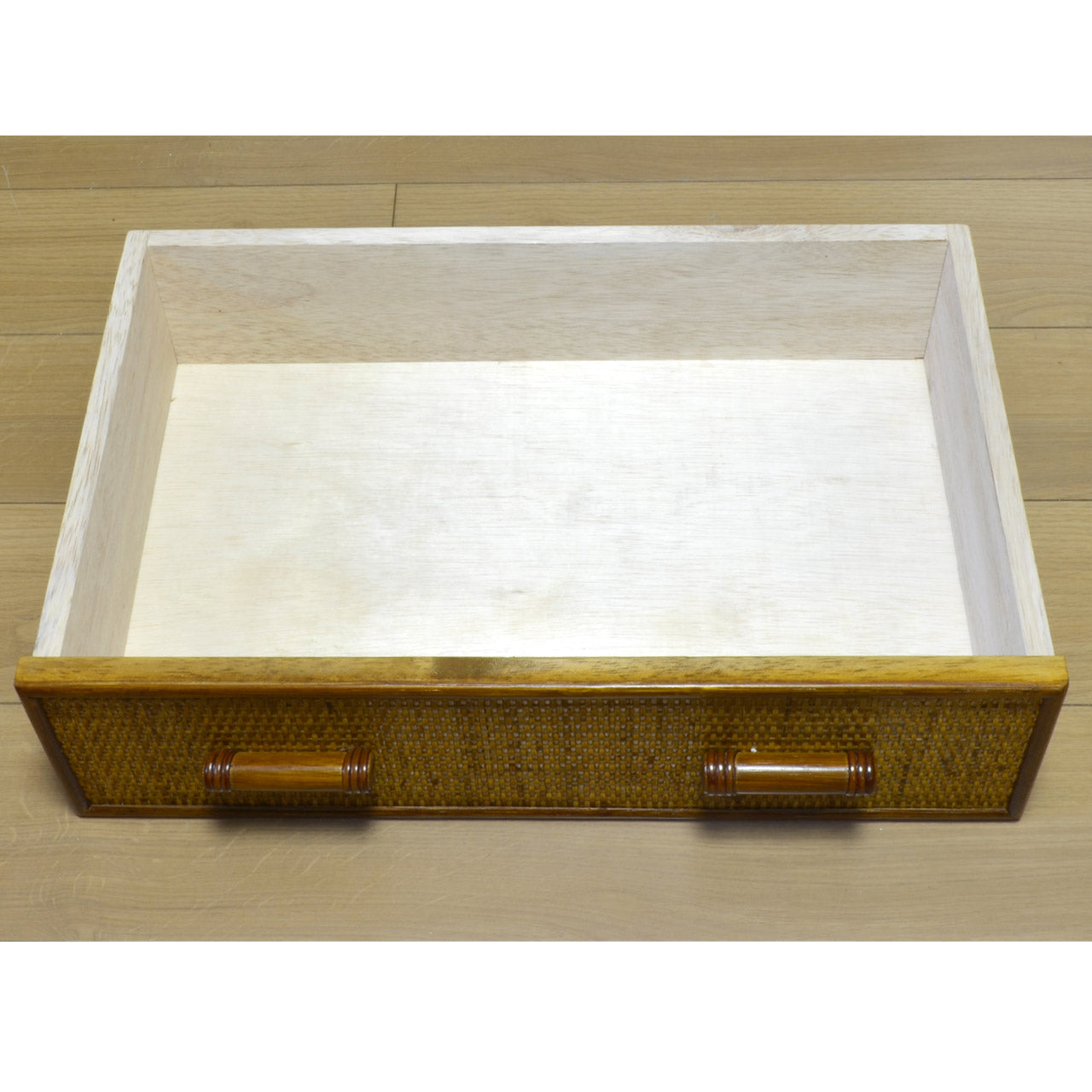 キャスター付きラタンチェスト 3段 飾り枠付き 完成品 – 輸入家具の