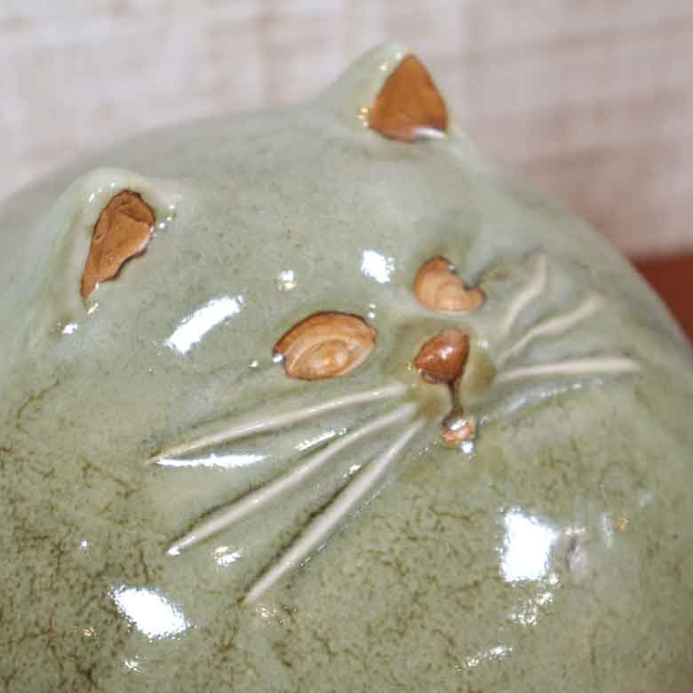猫の置物 まるまるネコ 中 陶器
