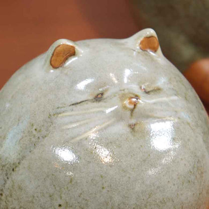 猫の置物 まるまるネコ 小 陶器