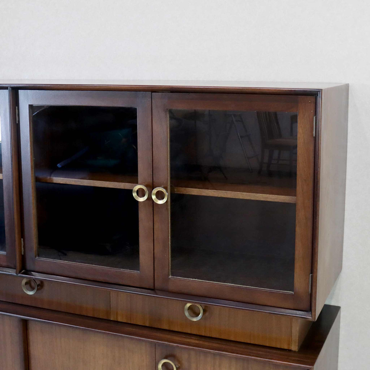 ガラスキャビネット / サイドボード 飾り棚 カップボード 真鍮調ハンドル ミッドセンチュリー 1960s 1970s イギリス
