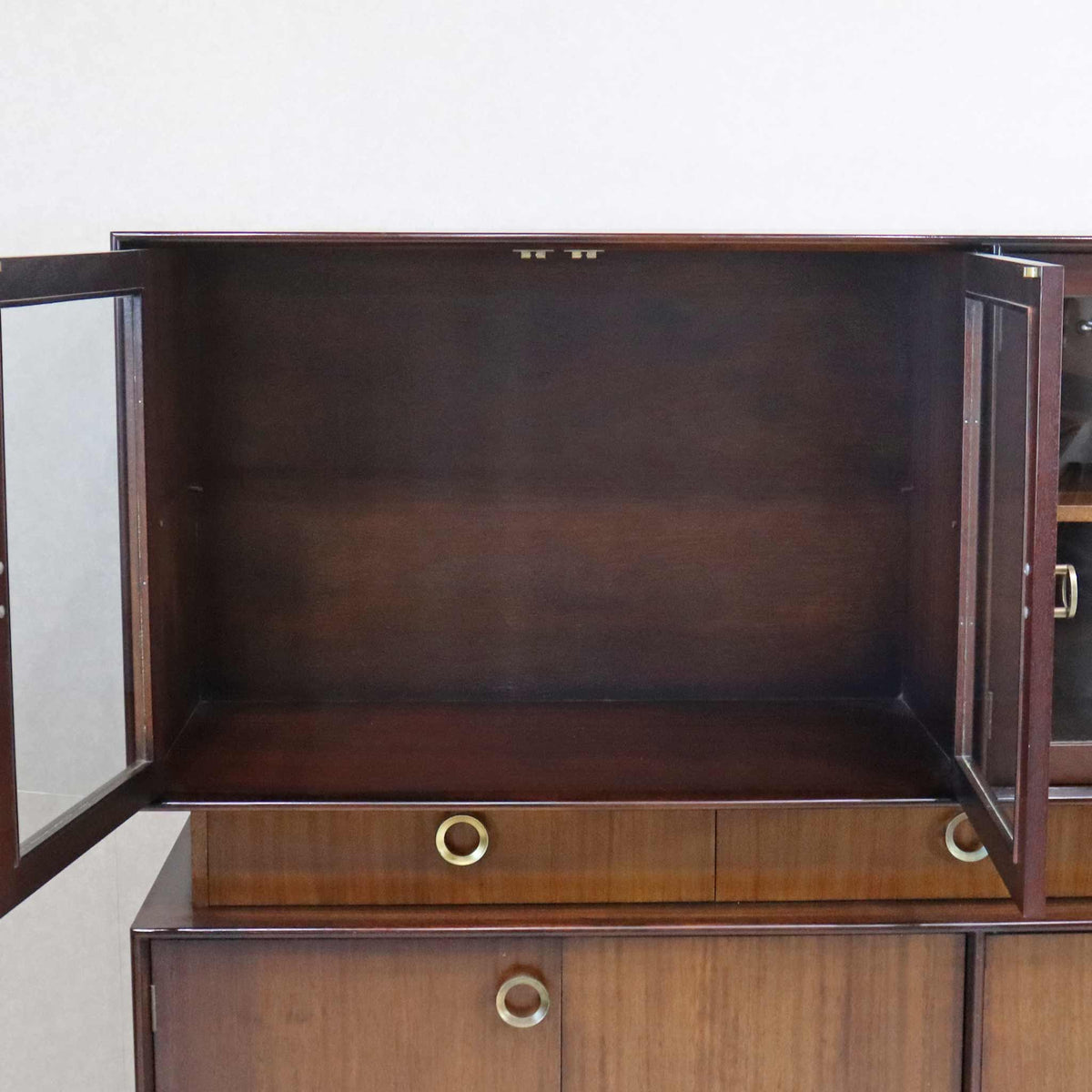 ガラスキャビネット / サイドボード 飾り棚 カップボード 真鍮調ハンドル ミッドセンチュリー 1960s 1970s イギリス