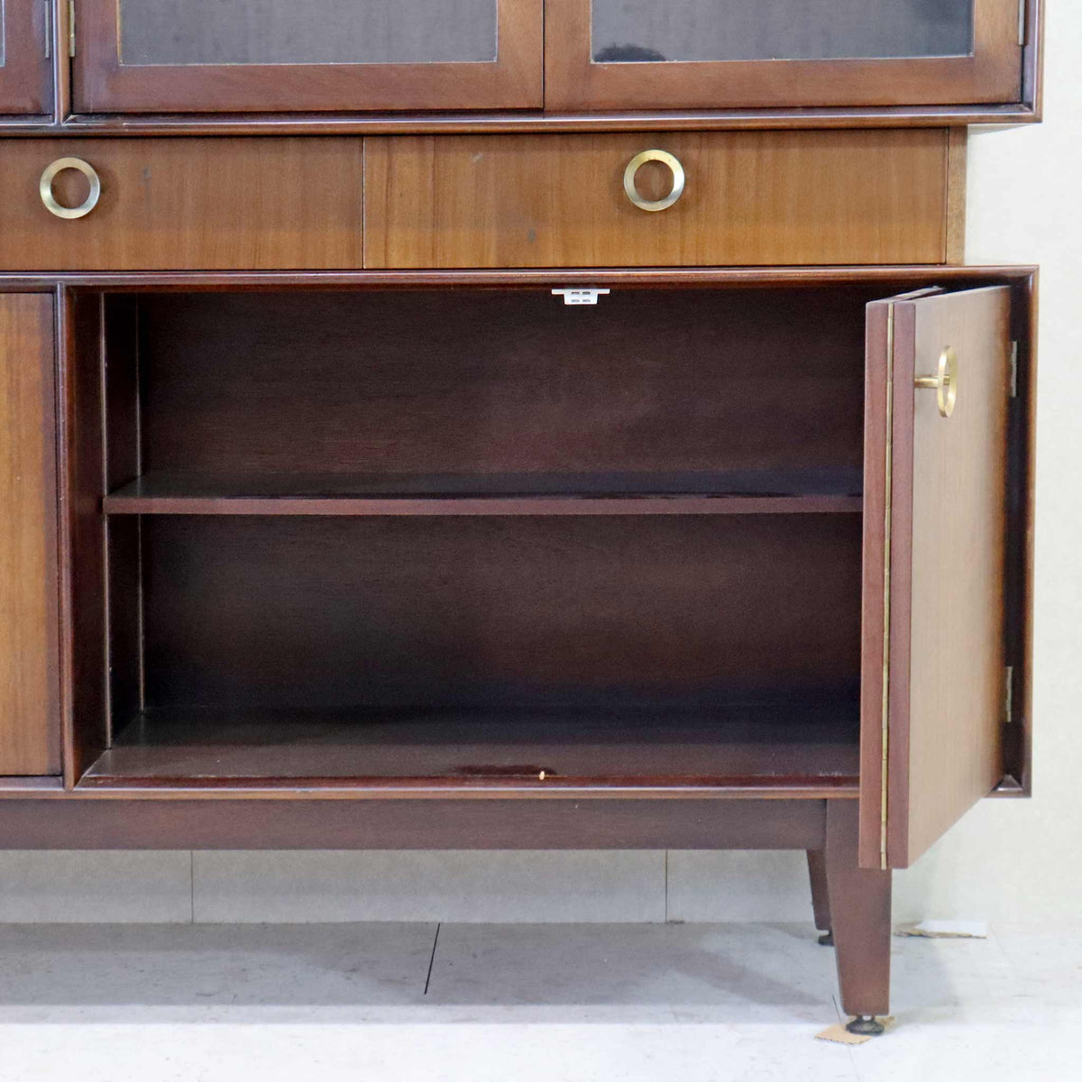ガラスキャビネット / サイドボード 飾り棚 カップボード 真鍮調ハンドル ミッドセンチュリー 1960s 1970s イギリス