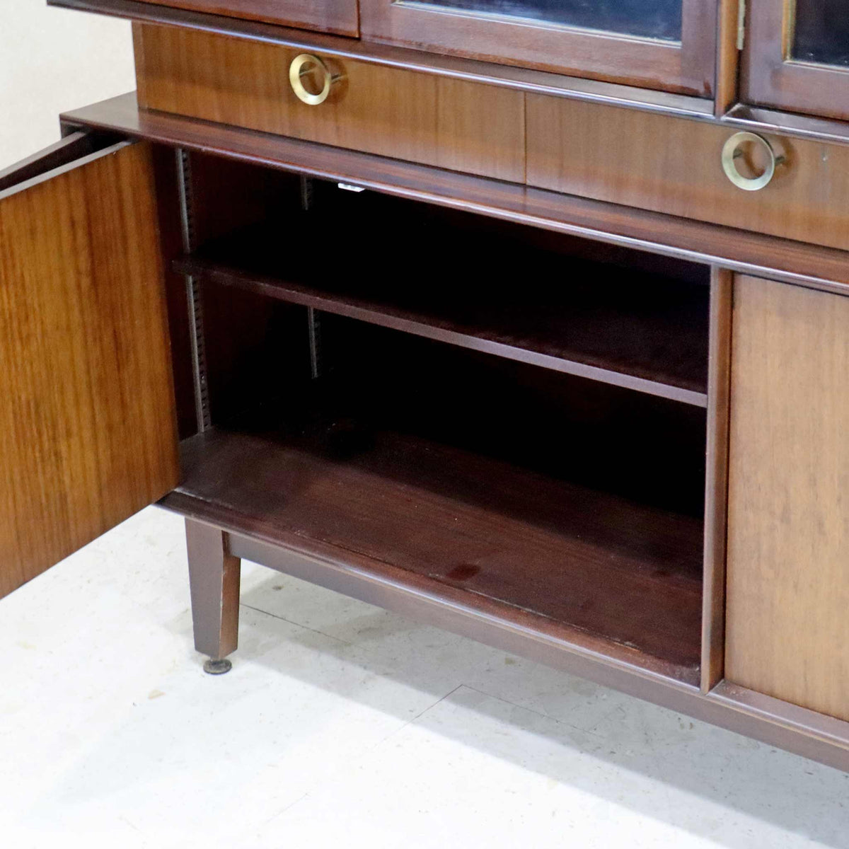 ガラスキャビネット / サイドボード 飾り棚 カップボード 真鍮調ハンドル ミッドセンチュリー 1960s 1970s イギリス