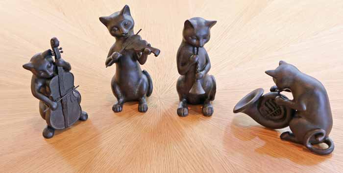 樹脂製 猫のオーケストラ バイオリン アンティーク調 ブラック 猫雑貨