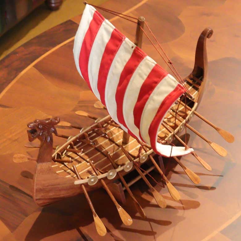 帆船 ヴァイキング号 完成品 帆船模型 アンティーク風 クラシック モデルシップ ドラッカー