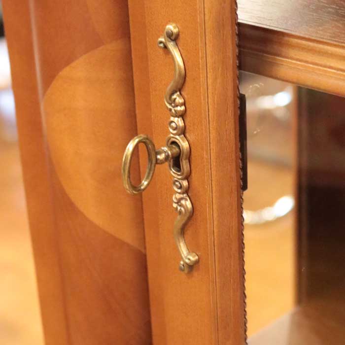 イタリア ガラスキャビネット 完成品 キャビネット 象嵌 3120