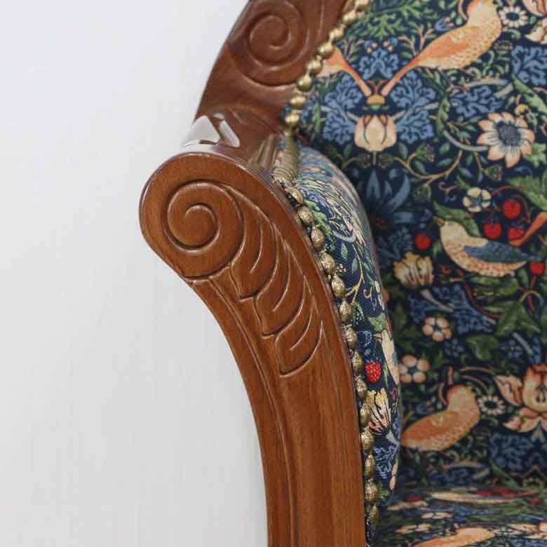 テレフォンベンチ いちご泥棒 ブルー 木製 ベンチ 猫脚 イタリア いちご泥棒 ベスト・オブ・モリス 日本