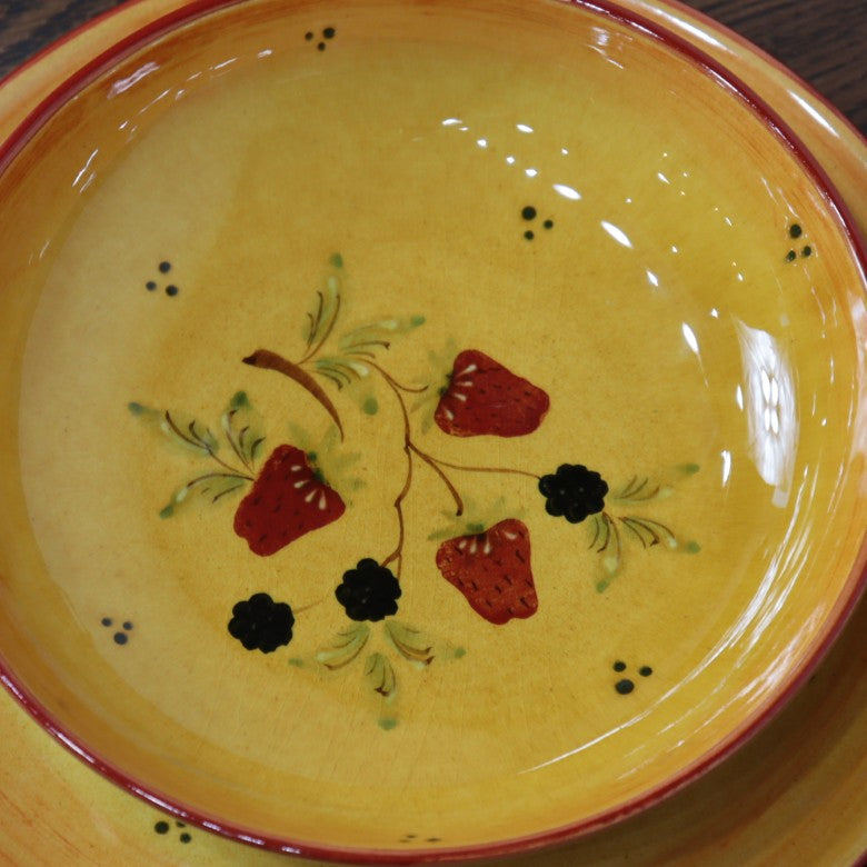 ポルトガル製 ラウンドプレート パスタ皿 21cm ストロベリー 陶器 ベリー柄