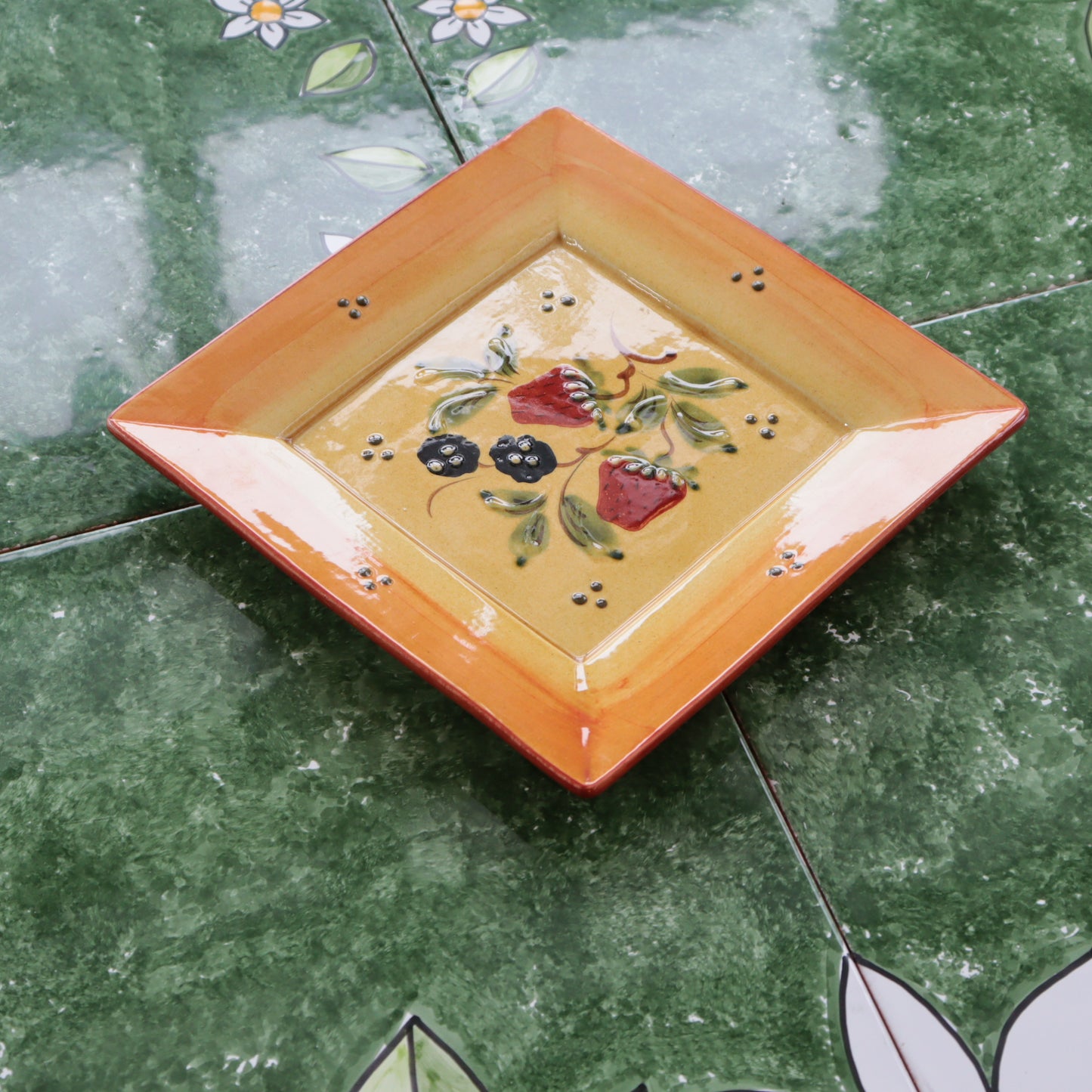 ポルトガル製 角型プレートM 20cmストロベリー 陶器 ベリー柄