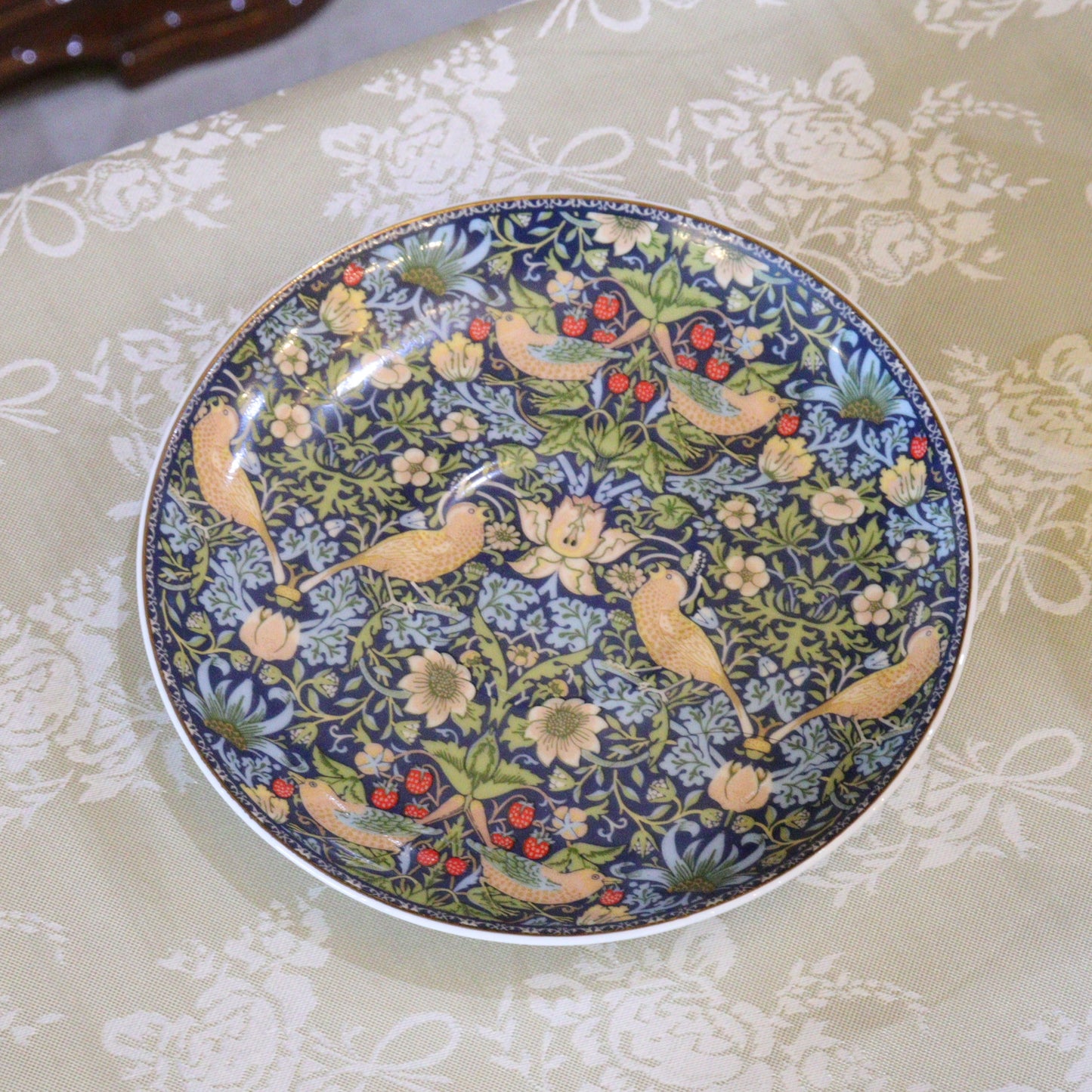 カップ&ソーサー ロイヤルアーデン 陶器 バード＆ストロベリー いちご泥棒