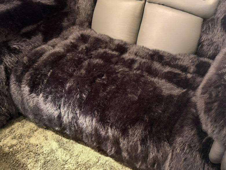 究極のインパクト！ゴリラ型ソファ