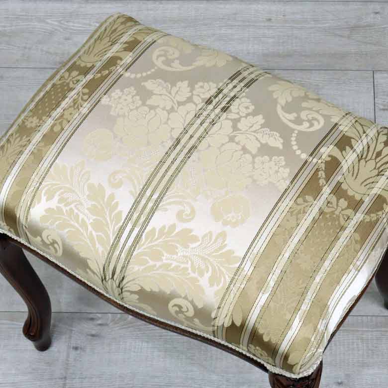 イタリア スツール 猫脚 ベージュ オットマン 補助椅子 玄関用